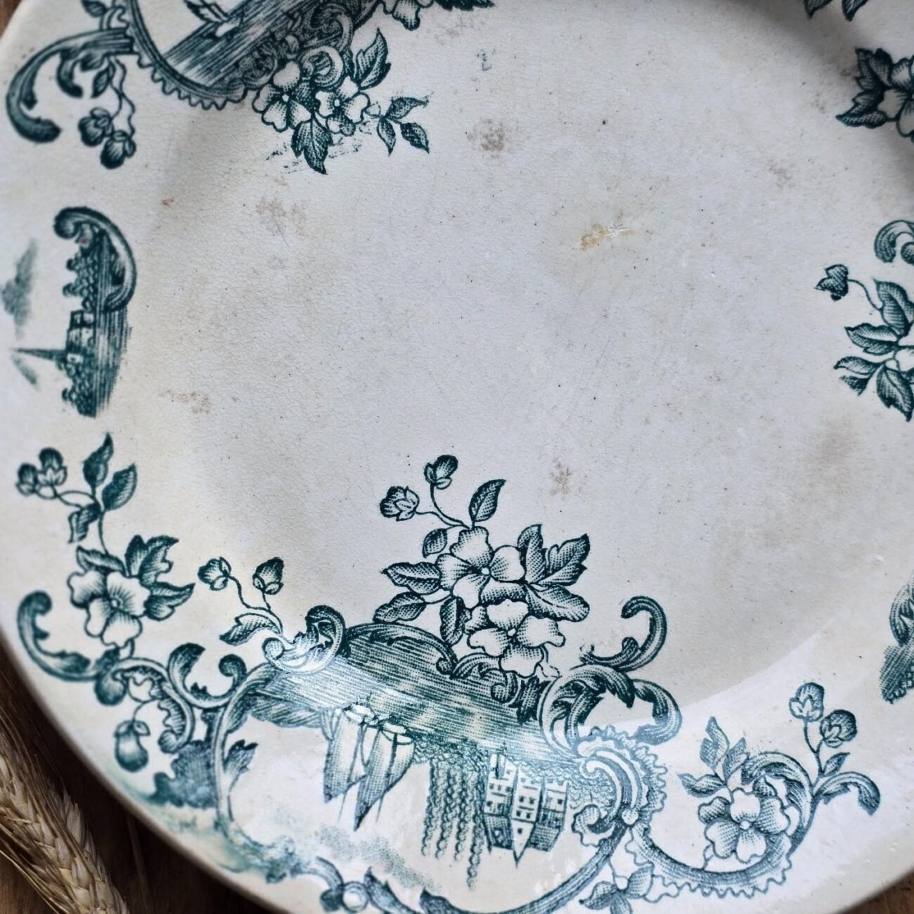Assiette semi-creuse modèle Marine, Terre de fer – Image 3