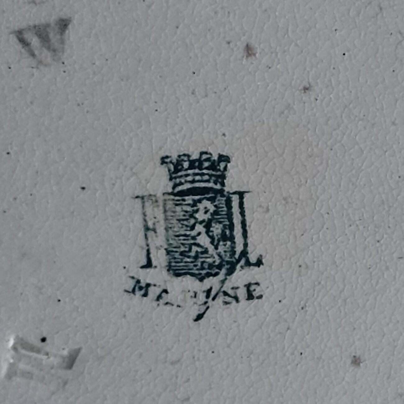 Assiette semi-creuse modèle Marine, Terre de fer – Image 7