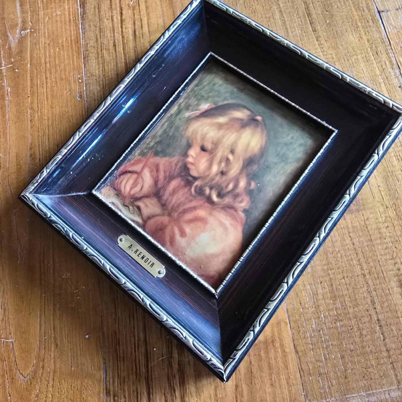Petit cadre sur tissu matelassé, Renoir – Image 3