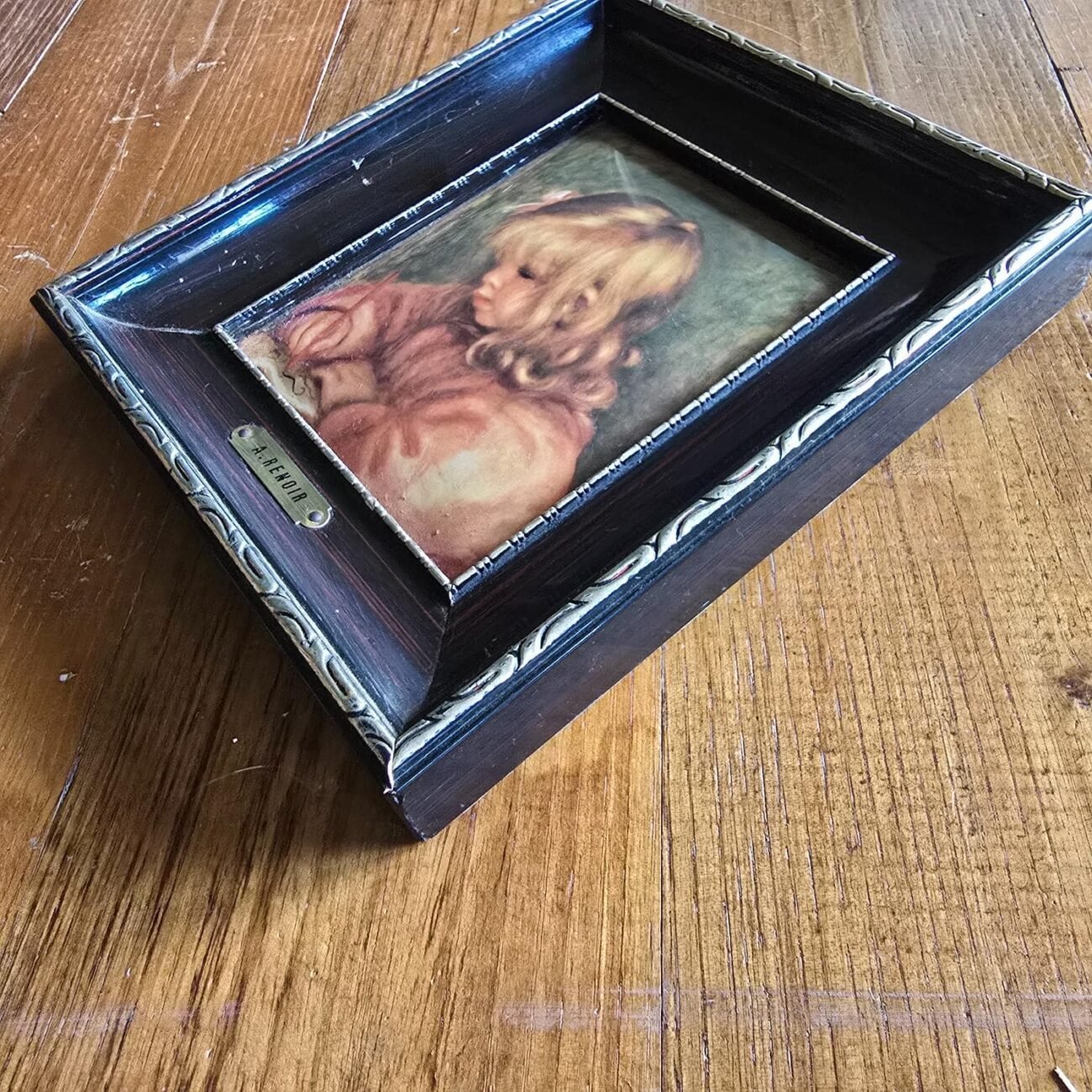 Petit cadre sur tissu matelassé, Renoir – Image 6