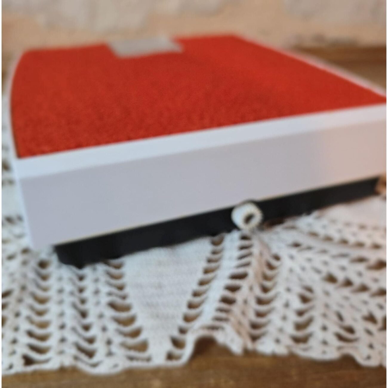 Pèse-personne moquette rouge, Années 70 – Image 4