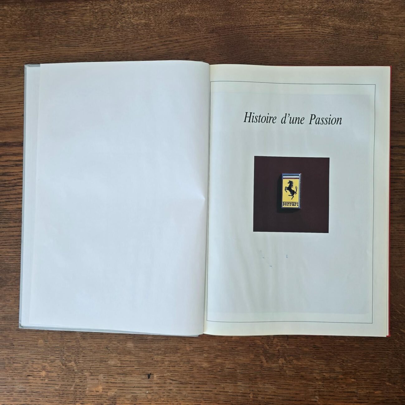 Premières pages du du livre Ferrari vintage de 1990